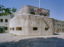 Fort van Hoofddorp voor de renovatie, beeld uit 1995 (via Rijksdienst voor het Cultureel Erfgoed