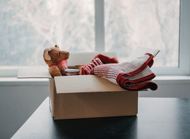 Normal_donation-box-charity-gift-hampers-help-refugees-2021-08-30-12-09-11-utc