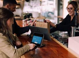 Normal_christiann-koepke-7hudndnkxrk-unsplash