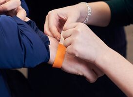 Texelse horeca boos over aanpak gemeente alcoholcontrole met lokjongeren 