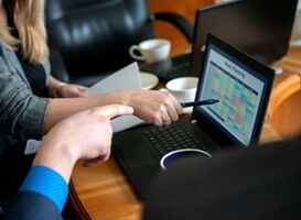 Normal_business-people-working-with-laptop-week-planning-2022-11-09-08-10-32-utc__1_