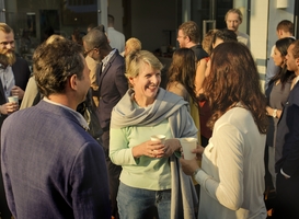 Normal_diversity-friends-meeting-community-discussion-con-2022-12-16-00-07-18-utc