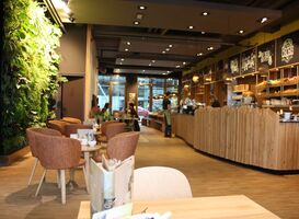 Normal_16280437862_0ea6a3e627_o__1_