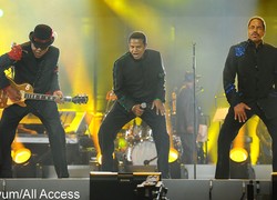 Normal_14018802110032_1