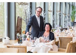 Logo_bib_gourmand_benelux_2016